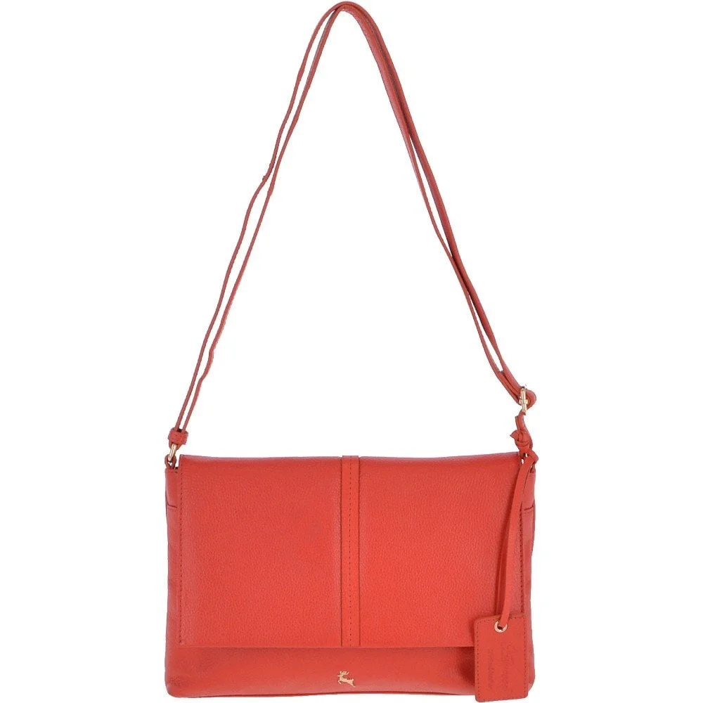 Medium Leather Shoulder Bag: 62551